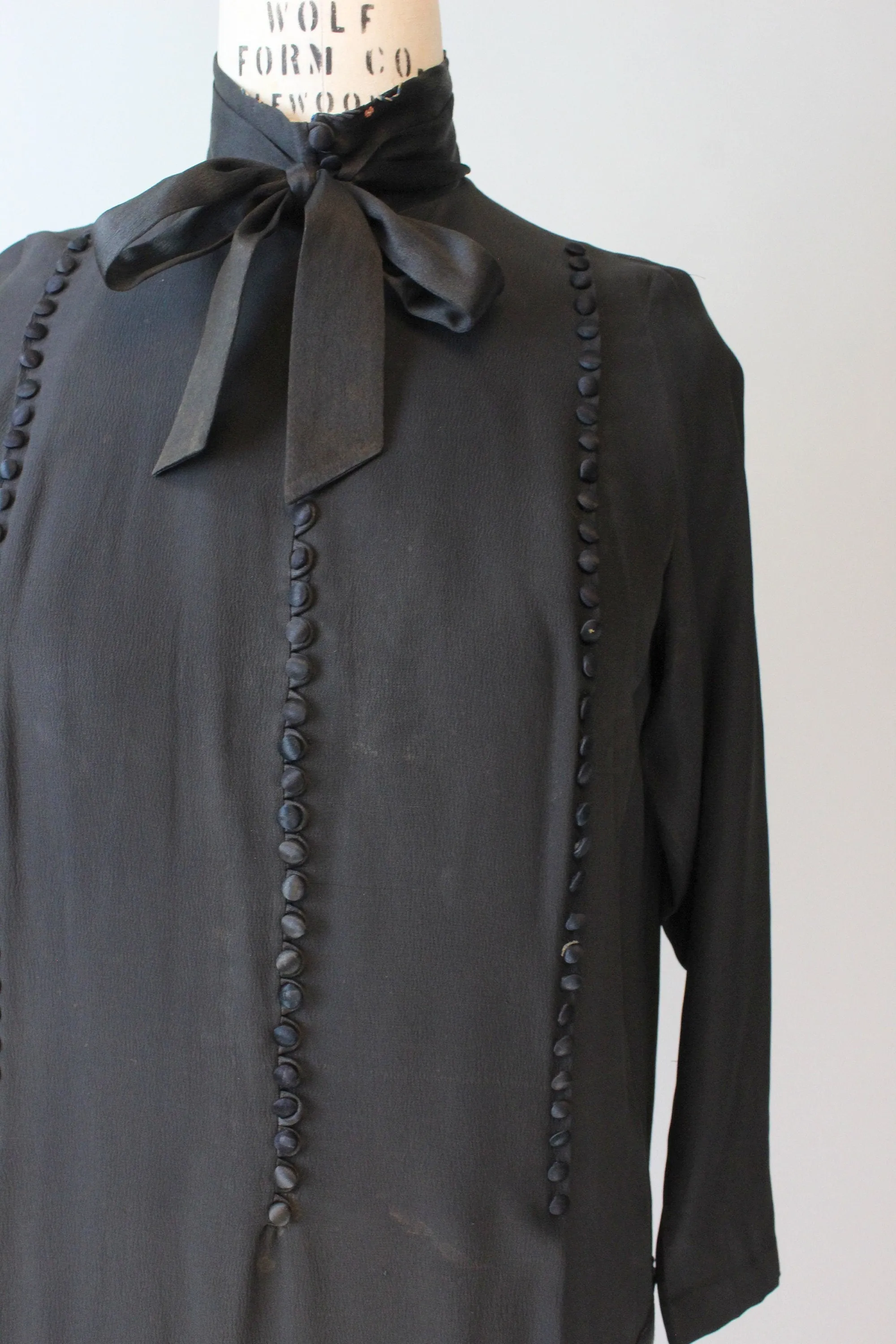 1920s SILK EMBROIDERED dress medium large | new fall winter