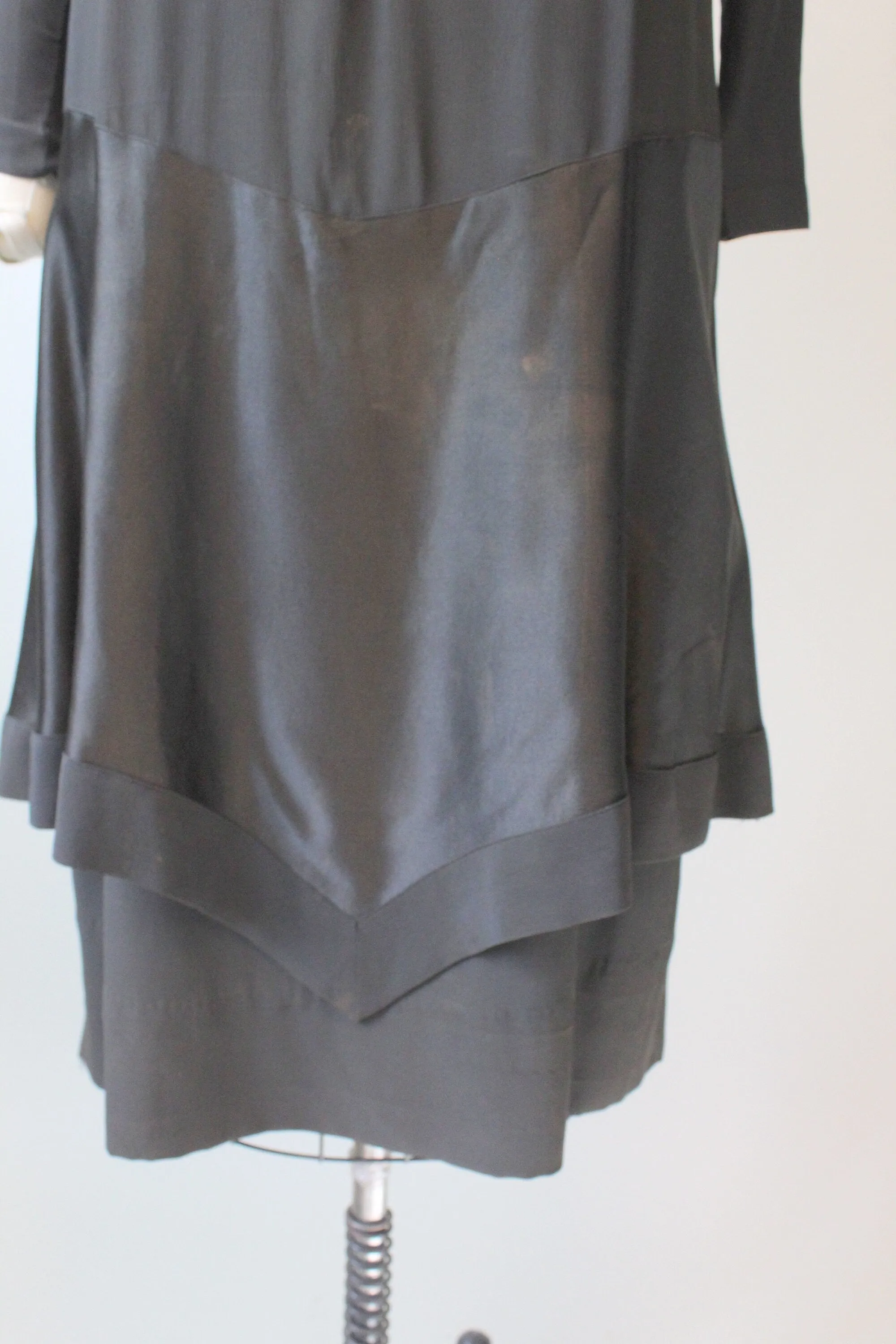 1920s SILK EMBROIDERED dress medium large | new fall winter
