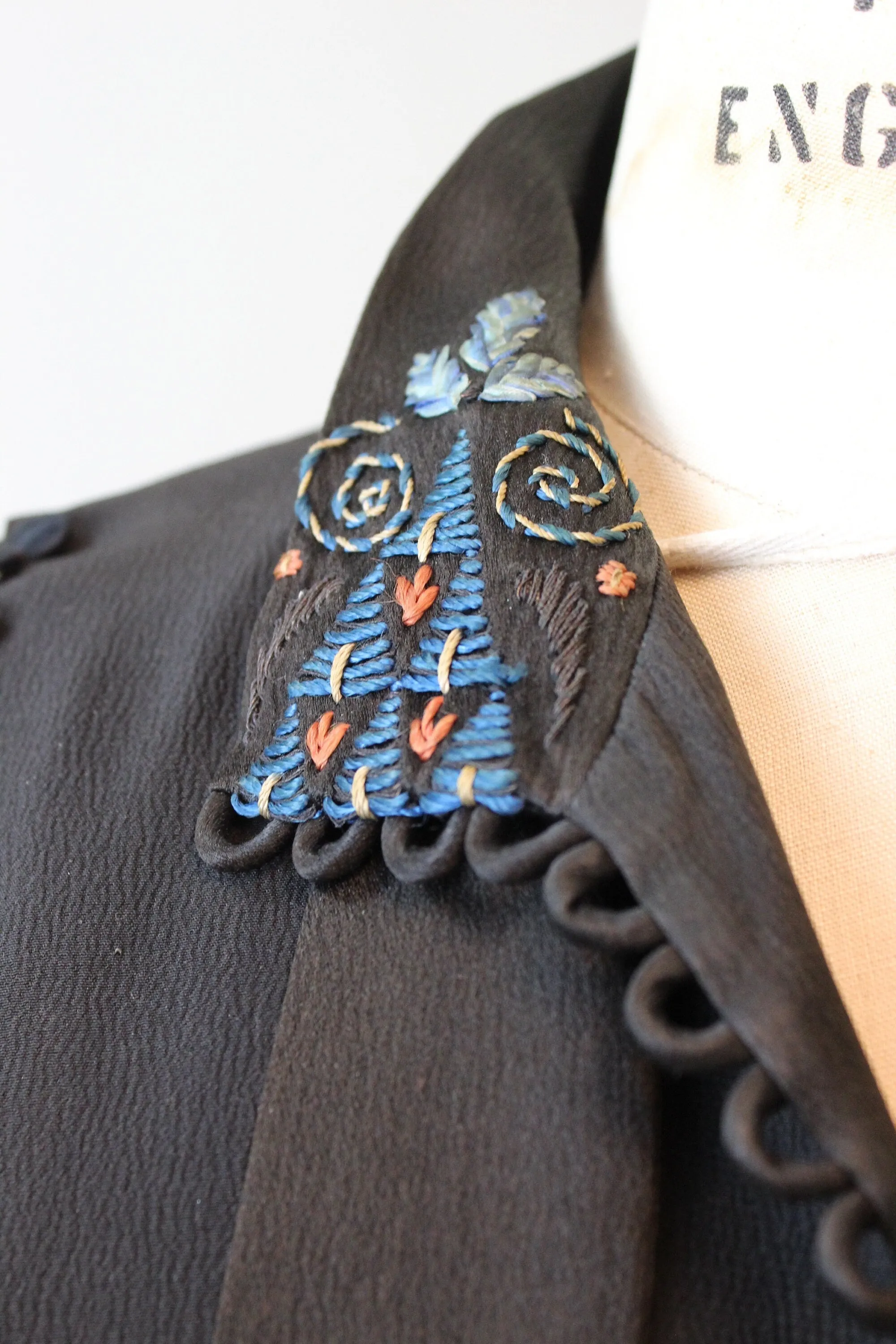 1920s SILK EMBROIDERED dress medium large | new fall winter