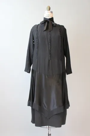 1920s SILK EMBROIDERED dress medium large | new fall winter