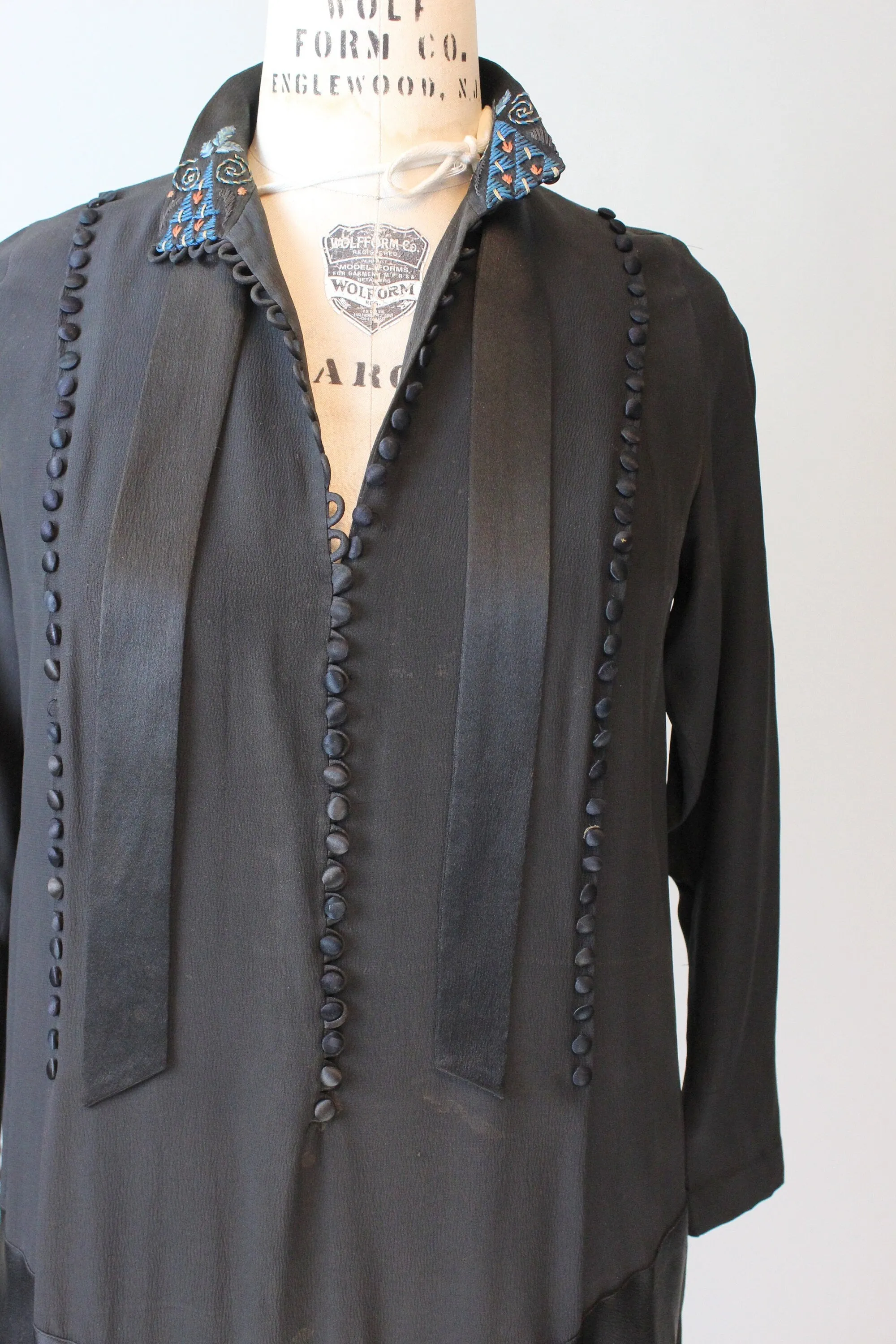 1920s SILK EMBROIDERED dress medium large | new fall winter