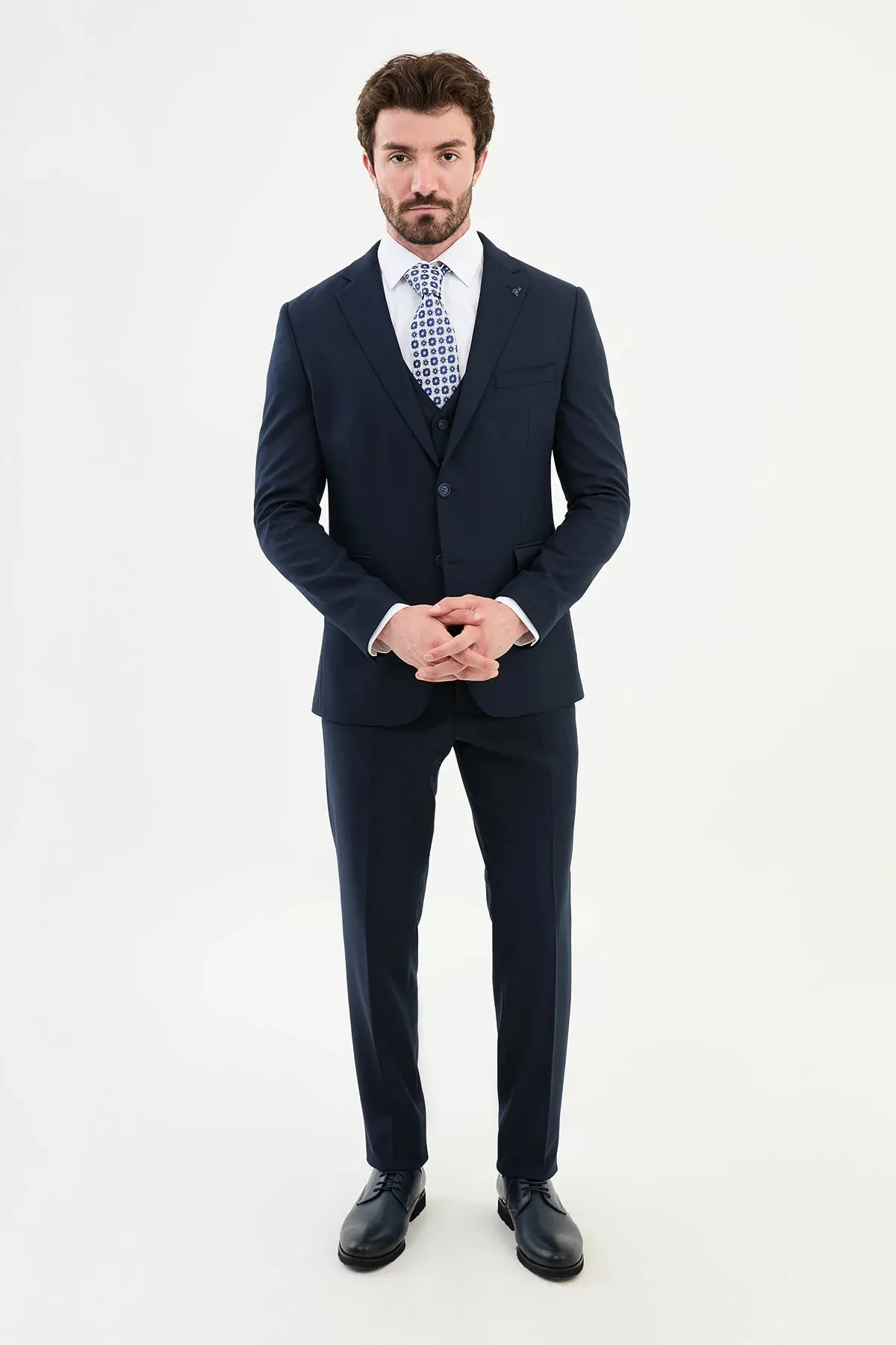 Bojoni Capena Navy Blue  Slim Fit Suit