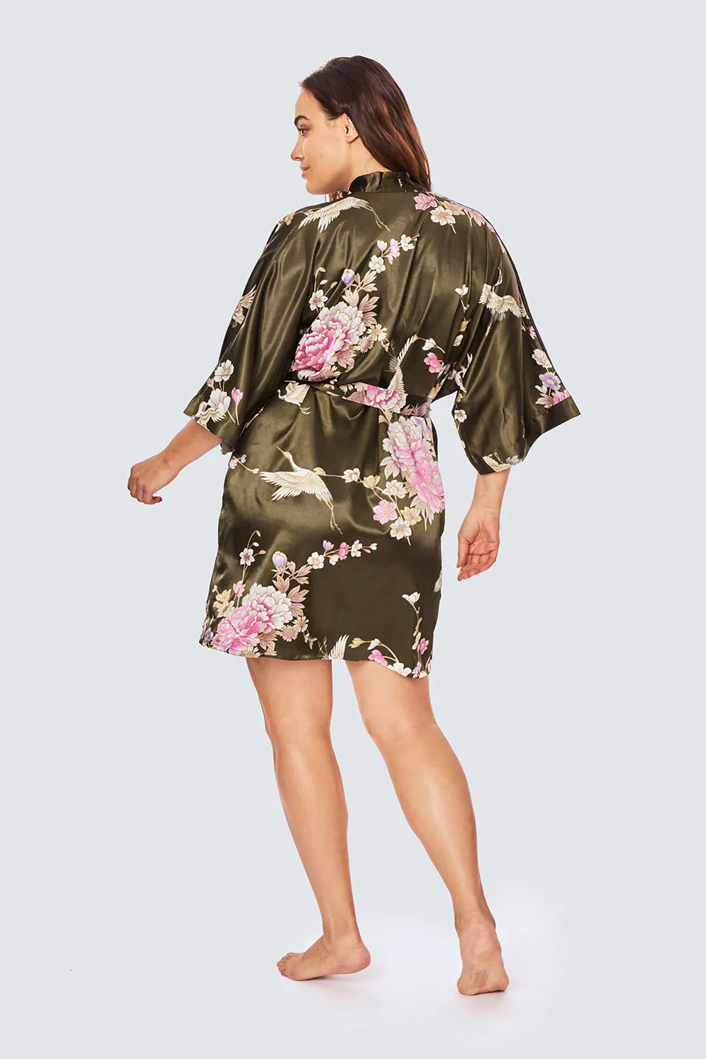 Chrysanthemum & Crane Short Kimono Robe (Plus Size)