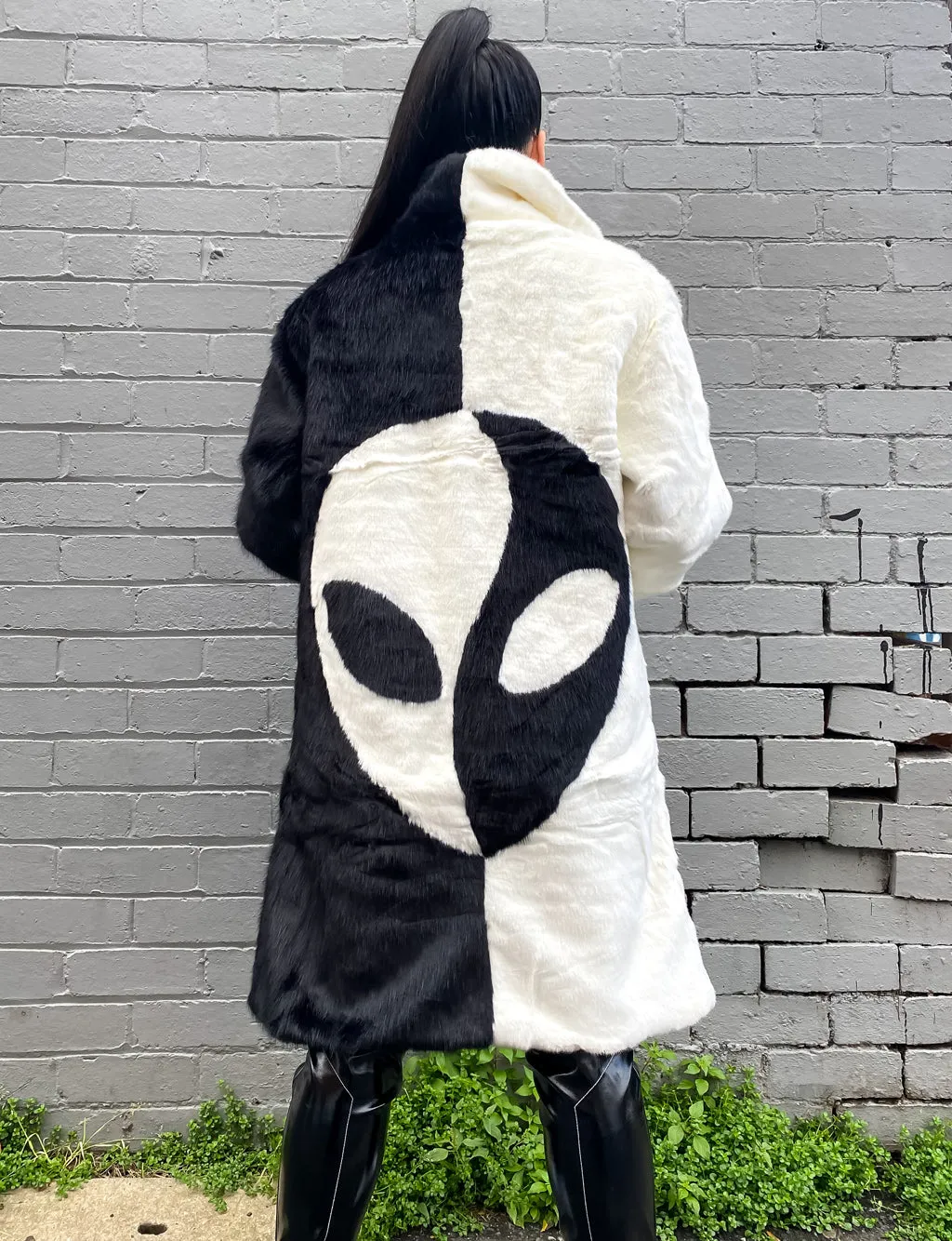 *EXCLUSIVE COLLAB* ALIENS EXIST FAUX FUR JACKET ✰ MADE 4 U ✰