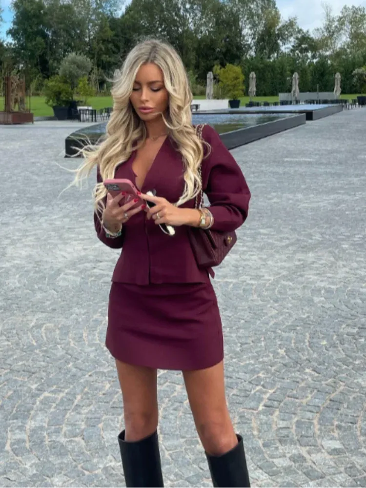 Plum - Fine knitted cardigan and skirt