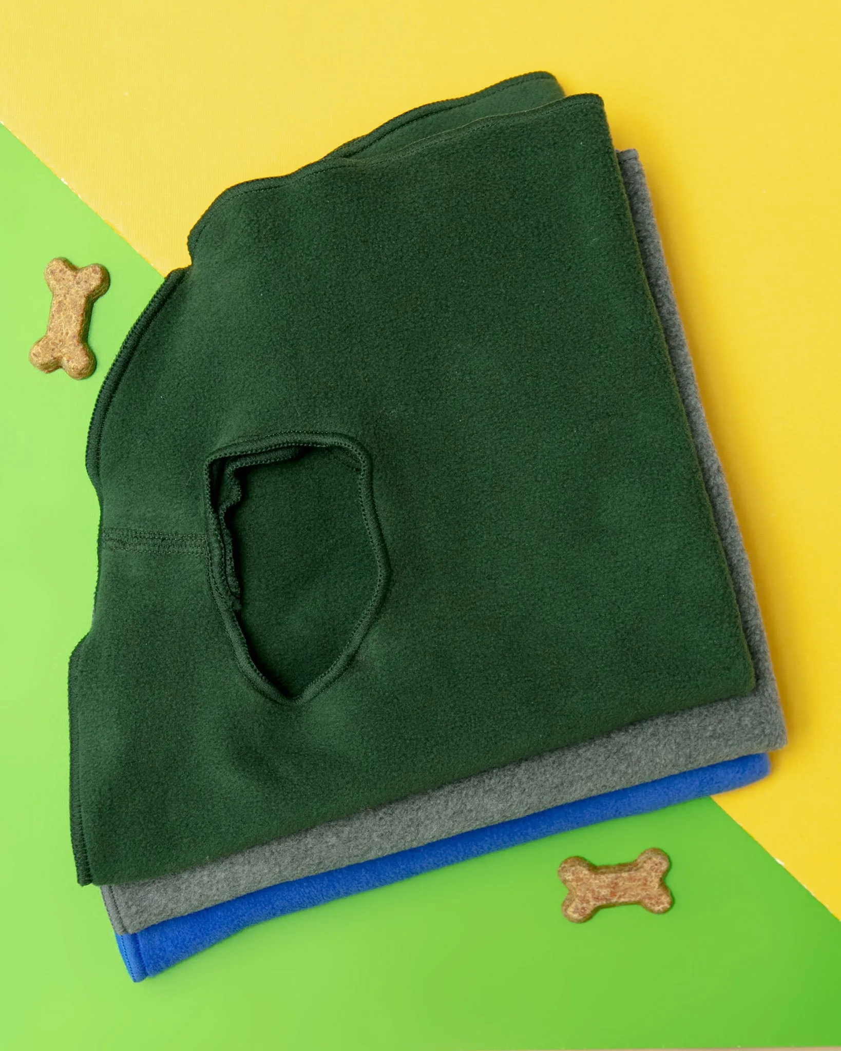 Pullover Stretch Dog Fleece in Hunter Green