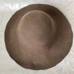 Wool Felt Body (Capeline)